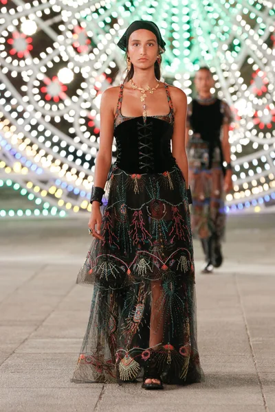 Look 57